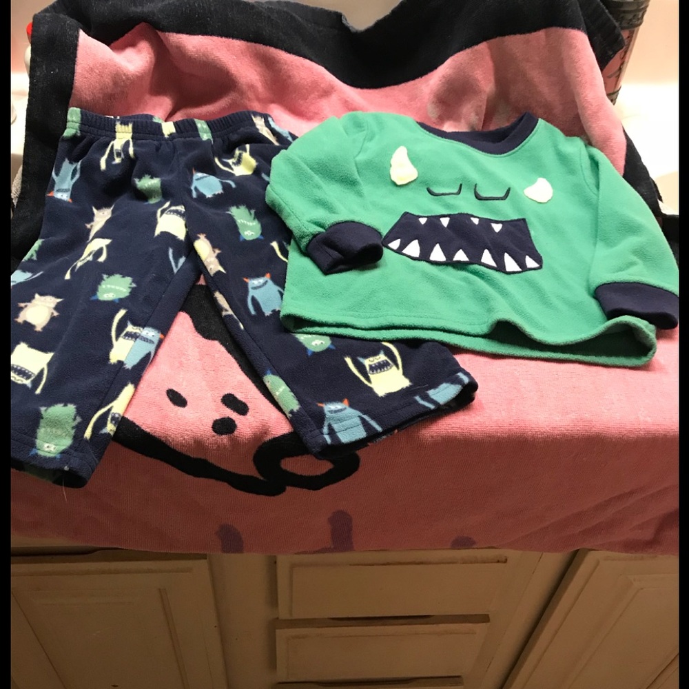 Cute Monster pajamas!!